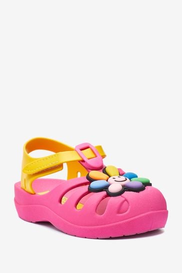afbetalen Vertrouwen Impressionisme Buy Ipanema Pink Baby Smiley Face Embellished Pump Sandals from Next USA