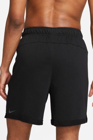 Nike therma fit shorts sales