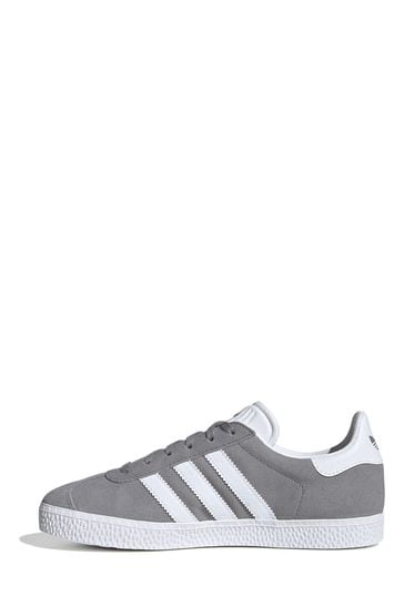Adidas light grey gazelle trainers discount