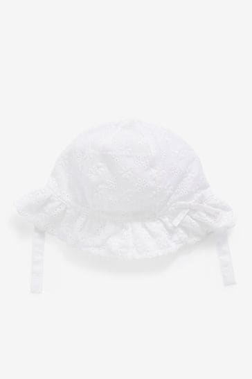 White Broderie Baby Hat (0mths-2yrs)