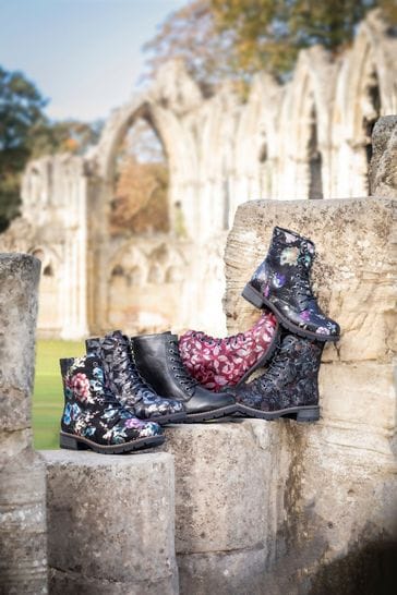 Pavers ankle boots top