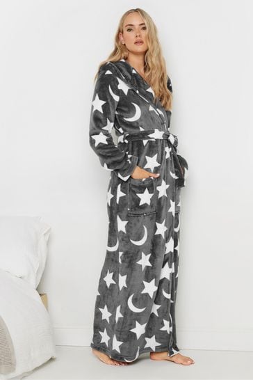 Maxi robe store