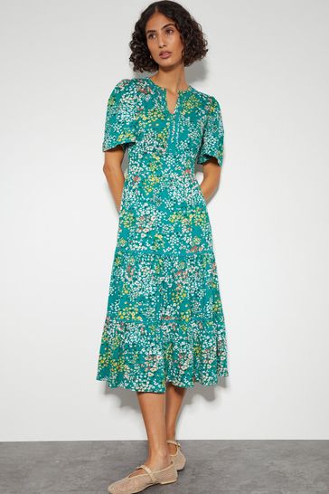 Monsoon blooms clothing shop