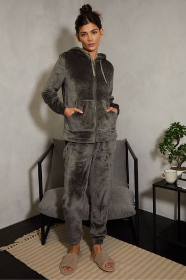 Black velour lounge set shop
