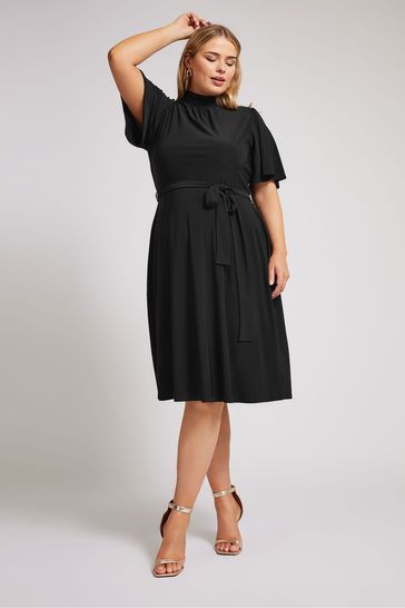 Curve skater dress shop