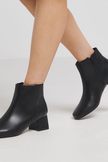 Jd williams boots new arrivals