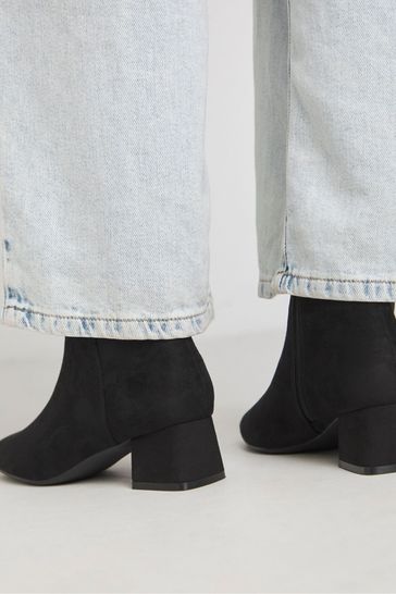 Buy JD Williams Black Low Block Heel Ankle Boots In Extra Wide Fit from Next Austria