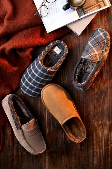 Tan hotsell suede slippers