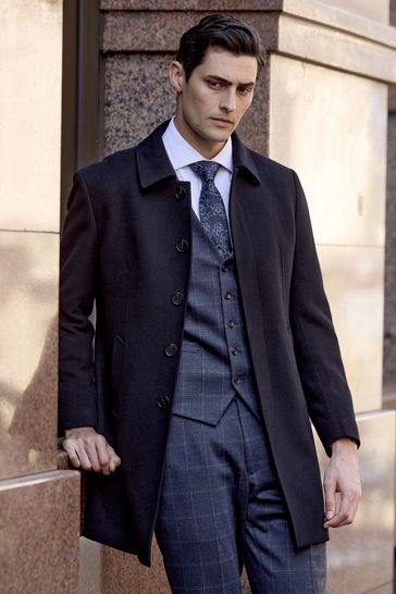 Tailored fit overcoat top