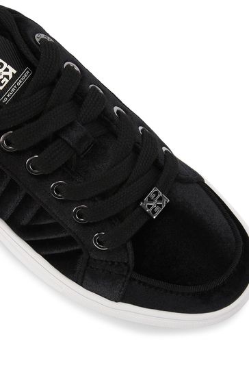 Kurt geiger kingly flats online