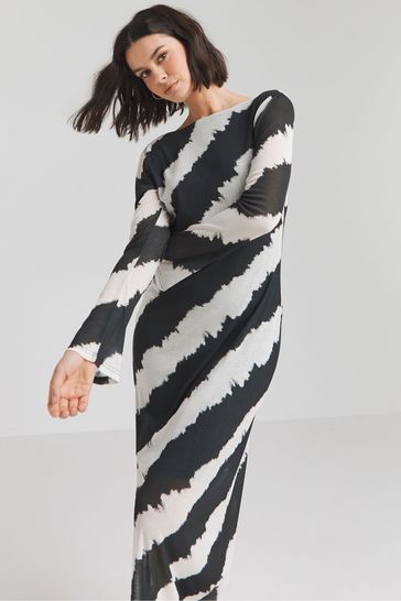 Simply Be Black Dry Handle Mesh Maxi Dress