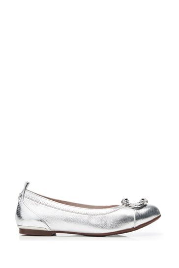 Moda in Pelle Fairy Elasticated Ballet White Pumps With Trim