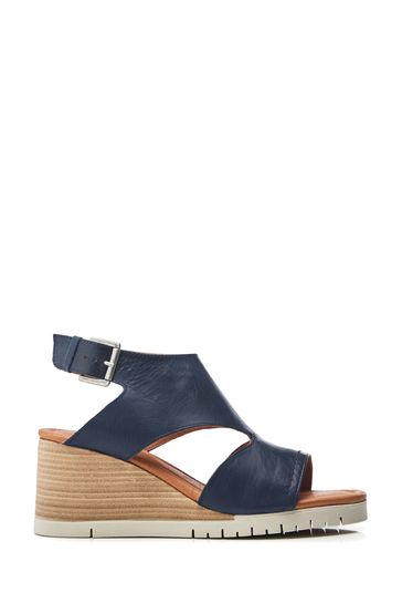 Moda in Pelle Peyten High Front Iber Wedges