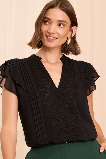 Lace flutter sleeve top discount