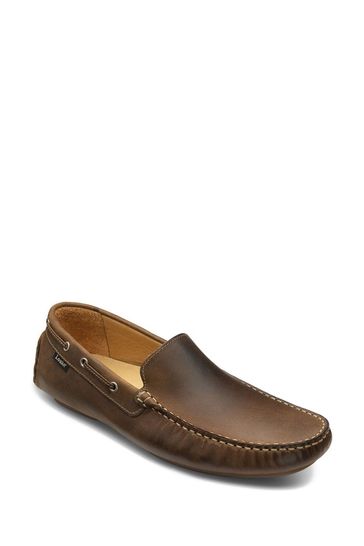 Mocassin shoes top