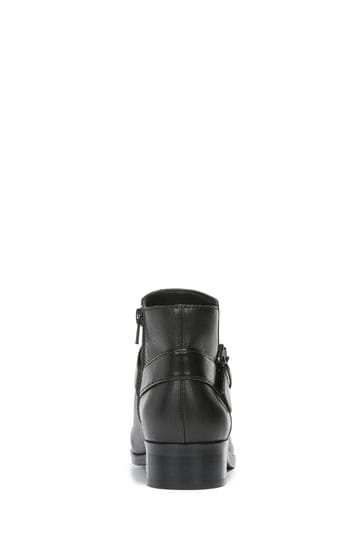 Naturalizer ankle boots 2025