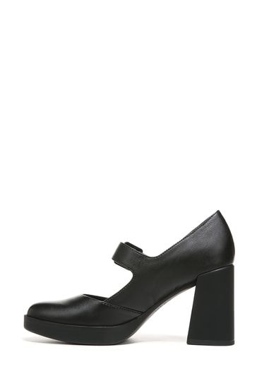 Naturalizer black shoes 2025