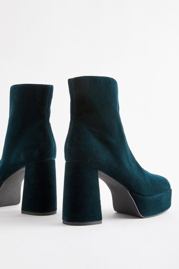 Blue velvet clearance boots uk