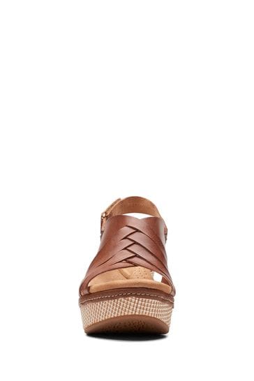 Clarks brown shop wedge sandals