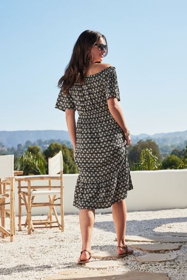 Black white off shoulder dress hotsell
