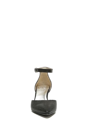 Naturalizer pointed toe pump outlet