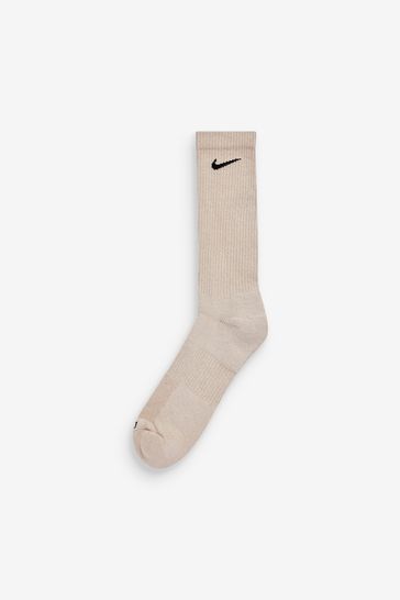 Discount top nike socks