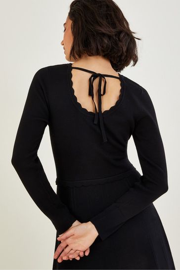 Black shop tie jumper