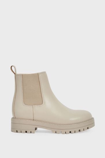 Cream shop chelsea boots