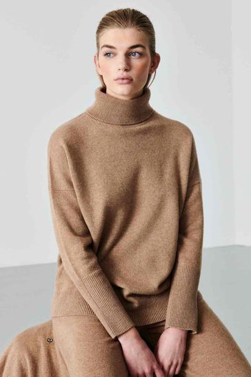 Chinti & Parker Cashmere Relaxed Roll Neck Jumper