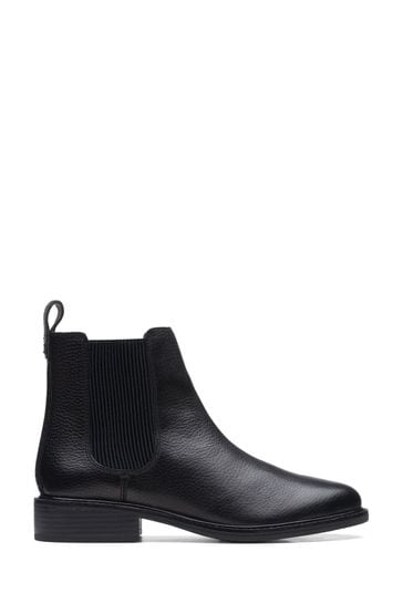 Clarks Black Standard Fit (F) Leather Cologne Arlo Boots