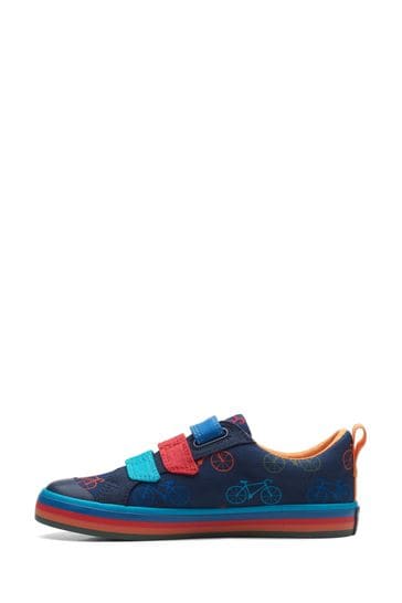 Clarks kids fitting clearance