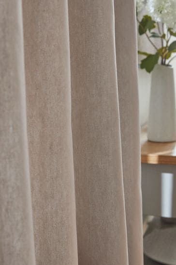 Slot store top curtains