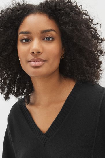 Calvin klein black v neck new arrivals