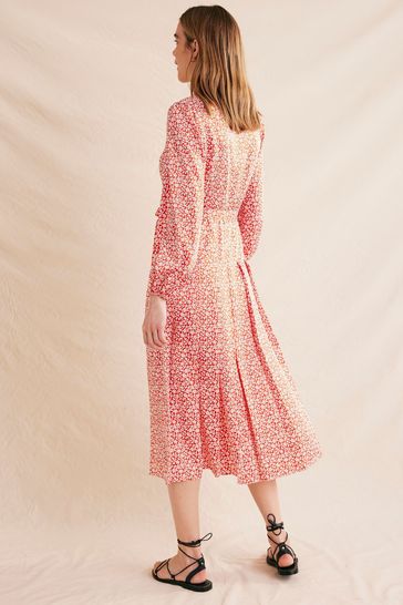 Boden pink deals pleated skirt