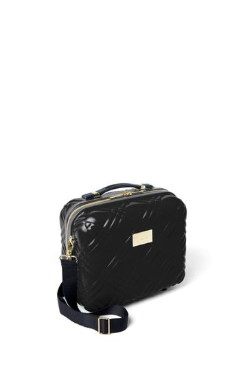 Vanity case outlet and suitcase set