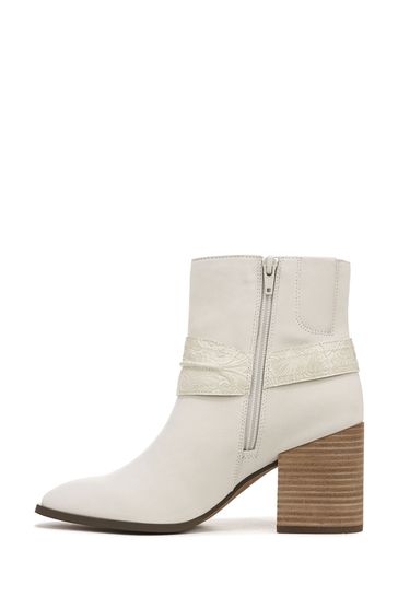 Vionics boots new arrivals