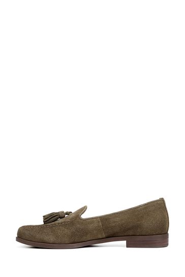 Naturalizer slip on outlet