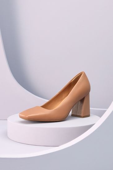 Square toe block heel shoes discount