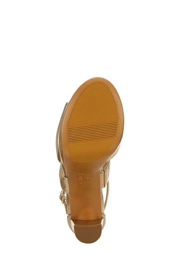 Naturalizer mae shop