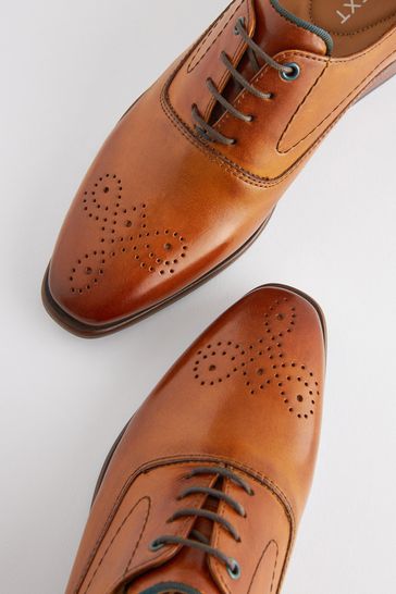 Leather shoes hotsell tan colour