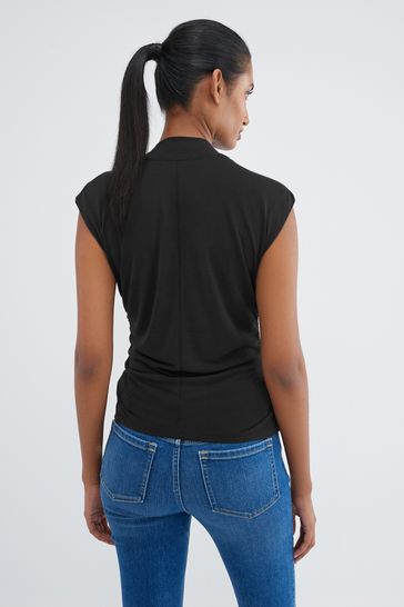 Black sleeveless sales top womens