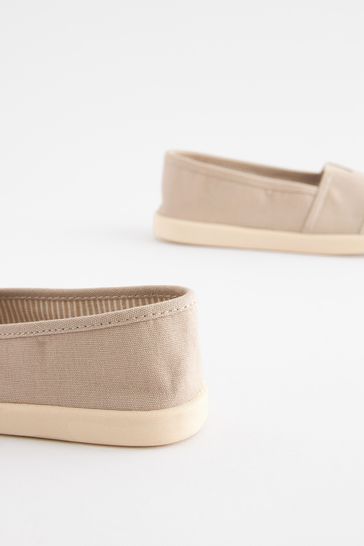 Tan canvas online slip on shoes