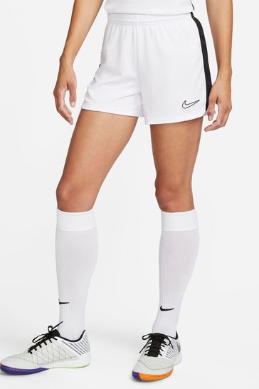 Nike Pantalones cortos blancos de entrenamiento de la Academia Dri-FIT