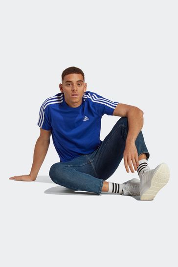 Adidas jeans deals t shirt