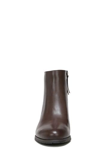 The bay new arrivals naturalizer