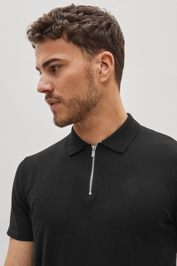 Black polo shop with zip