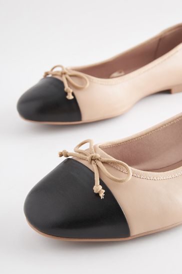 Nude hot sale comfort flats