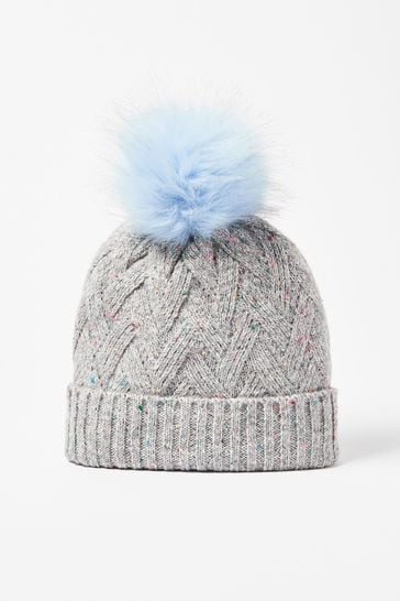 Oliver bonas shop hat