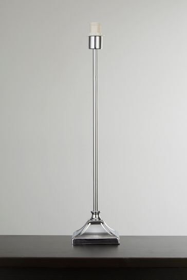 Thin outlet lamp base