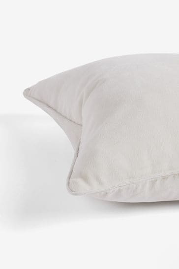 White velour cushions 2025